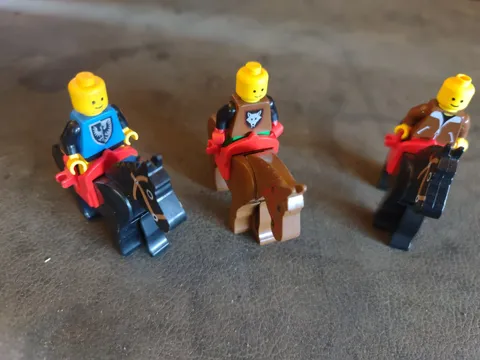 LEGO Western / Castle Knights Riders With Horse Figures And 3 Minifigures