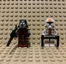 LEGO Star Wars lot- sw0440 and sw0436