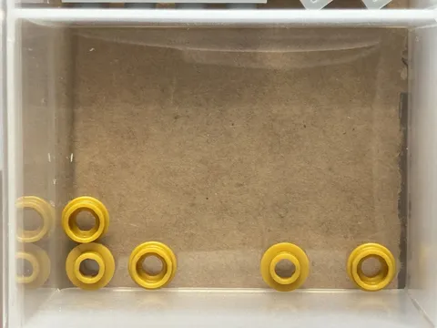 LEGO Parts - Pearl Gold Plate, Round 1 x 1 with Open Stud - No 85861 - QTY 5