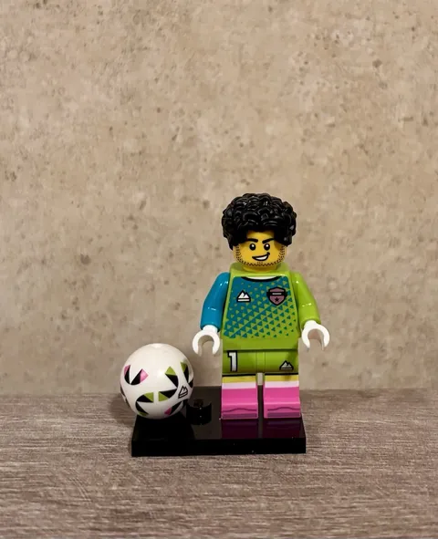 Brand New Lego Series 29 Soccer Goalkeeper Minifigure