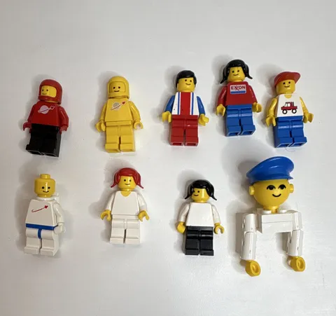 VINTAGE 70s/80s LEGO Minifigure Mixed Lot 9 Figures Astronaut & Exxon