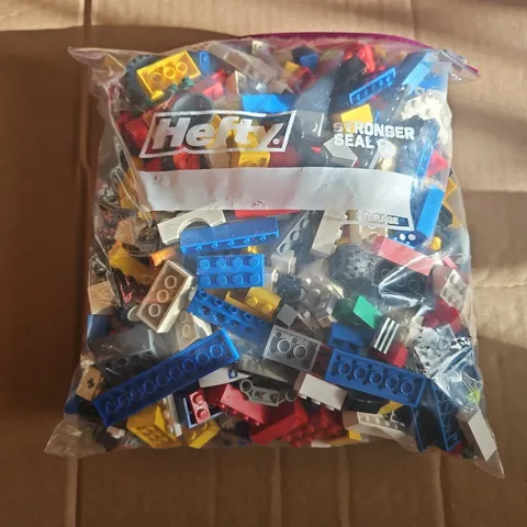 LEGO 2 Lb 3 OZ Bag Assorted Bulk Pieces.. Assorted Colors. 99% Lego Read Desc.