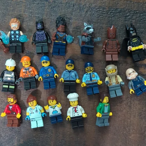 LEGO Minifigure Lot Batman Black Panther Star Wars Lego City Assorted Figures