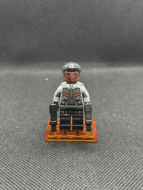 Lego Falcon - Dark Bluish Gray and Black Suit, Printed Legs Sh0929