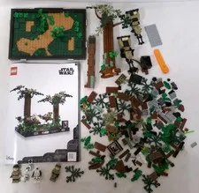 LEGO Star Wars 75353 Endor Speeder Chase Diorama Set Incomplete