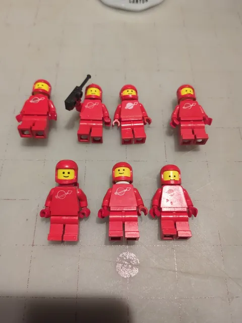 Lego Vintage Red Rare Spaceman Minifigure Lot Of 7 See Pics