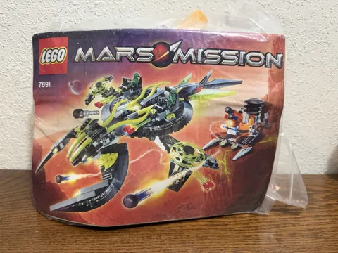 Rare Lego Mars Mission ETX Alien Mothership Assault! Set 7691 w/Minifigs, No Box