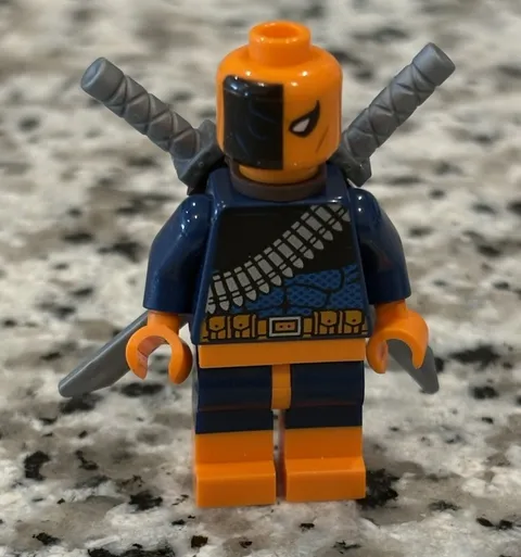 LEGO Deathstroke minifigure DC Super Heroes Batman 76034 sh0194