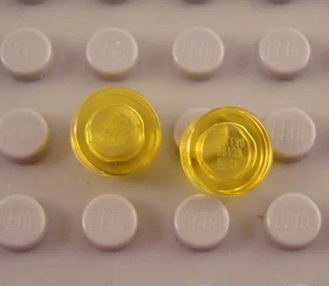 New LEGO Lot of 2 Translucent Yellow 1x1 Round Flat Smooth Tile Pieces