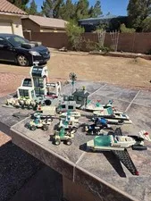 LEGO System: 96' Metro Pd Station (6598) & Jet Speed Justice(6344) w/ other 90's