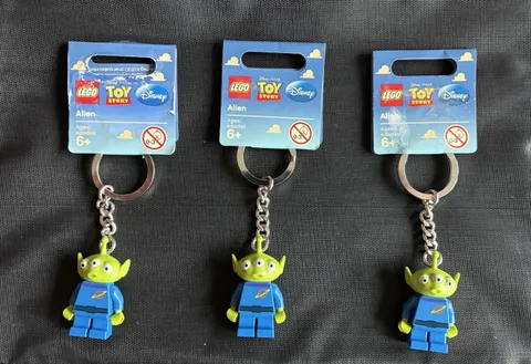 New Lego Disney Pixar Toy Story Alien Minifigure Keychains