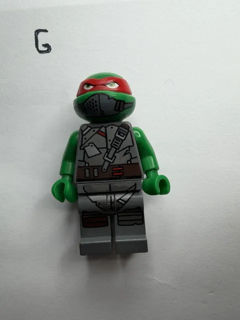 LEGO Teenage Mutant Ninja Turtles Minifigure Raphael with Armor (Genuine)