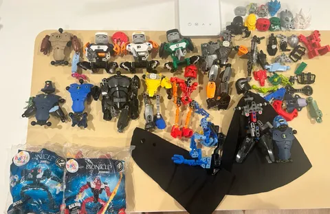 2 Pounds Of Bionicle Lego Pieces Of All Various Kinds
