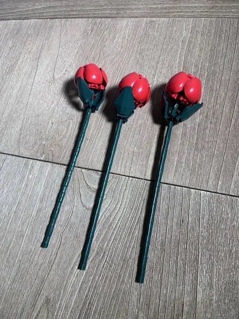 LEGO Botanicals 3 Long Stem Roses No Box Or Instructions Used