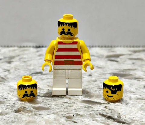 LEGO Vintage Red White Striped Shirt Pirate MiniFigure plus 2 Extra Heads