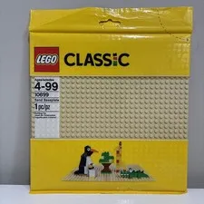 LEGO Baseplate Base Plate 10699 NEW + 4 extra baseplates