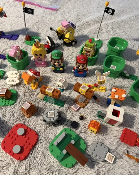Lego Mario Luigi  and princess peach lot many sets