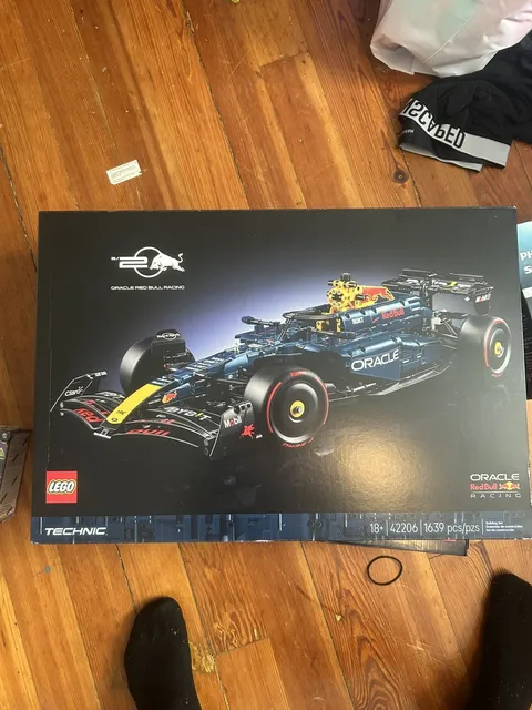 Lego 42206 Technic Oracle Red Bull Racing RB20 F1 Car 1639pcs SEALED - COSTCO