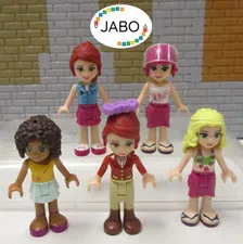 (O 15 / 11) Lego Friends 5 figures minifigures