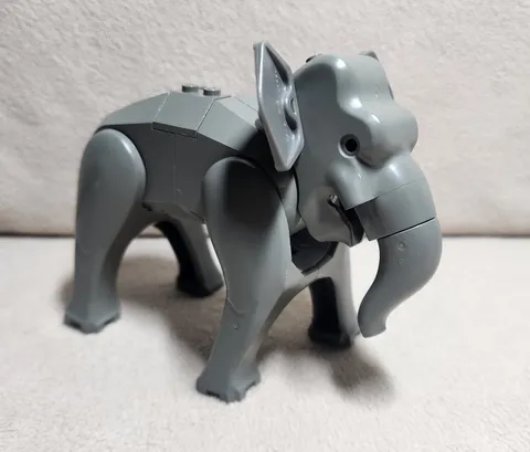 Lego Elephant 2003 elephant1c01 Minifigure