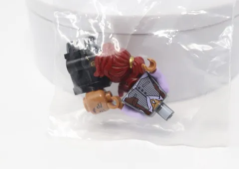New LEGO Minifigure BARBARA GORDON Pin Stripe sh337 DC Comics Batman 70912 70922