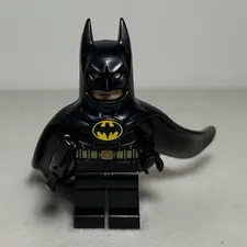 LEGO DC Batman Minifigure Black Suit w/ Cape Super Heroes Age 5+