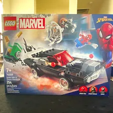 LEGO Marvel 76309 Spider-Man vs Venom Muscle Car 254pc Minifigures Age 7+