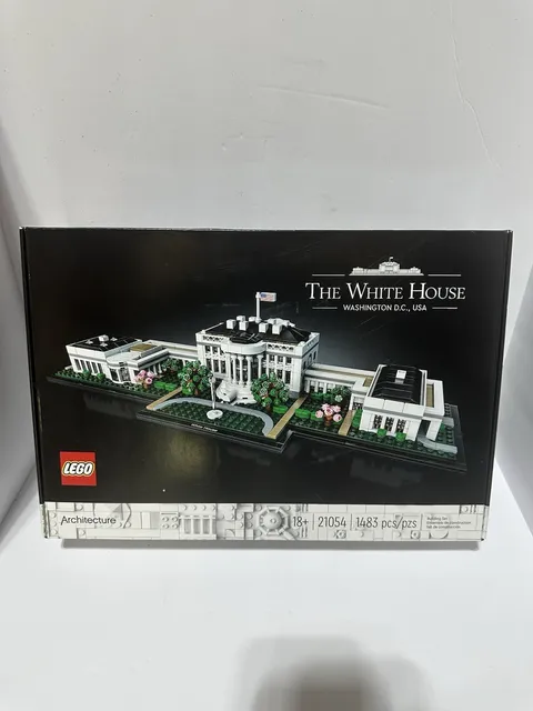 LEGO ARCHITECTURE: The White House (21054)