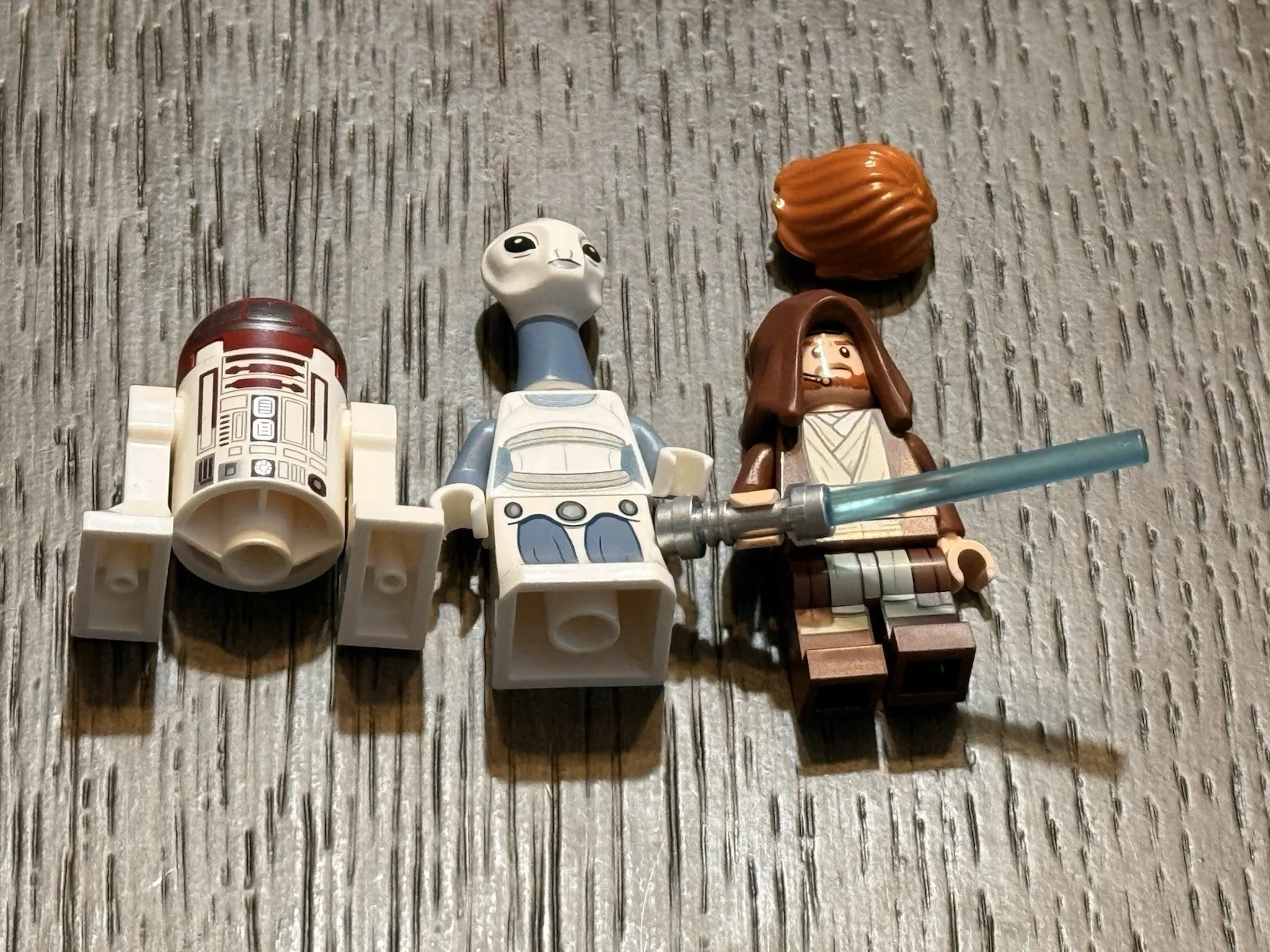 LEGO Star Wars Minifigures Taun We Kaminoan, Obi-Wan Kenobi, R4-P17 Droid 75333