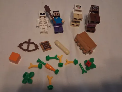 PN Lego Lot Minecraft Parts Steve Skeleton Cow Sheep Parts