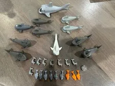 11 LEGO Shark Minifigures Sea Ocean animals lot 8633 6243 6289 6286 6198 30piece
