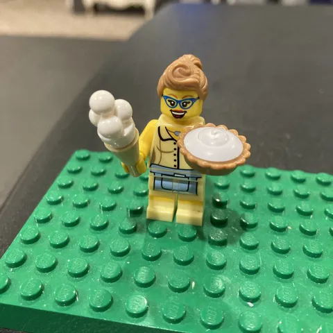 LEGO 71002 Collectible Minifigures Series 11 Diner Waitress With Pie Ice cream