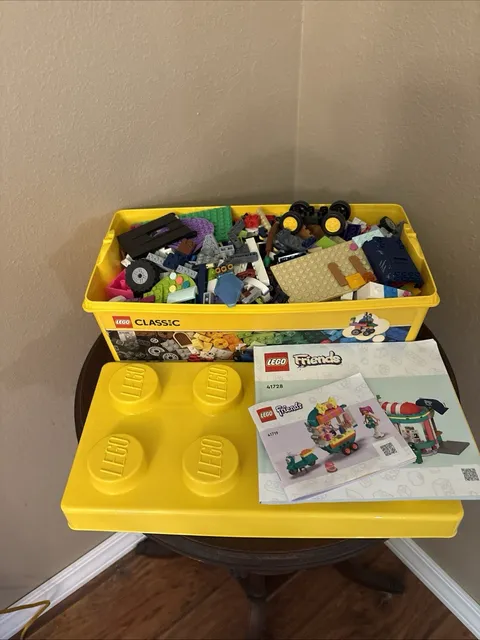 LEGO Classic Yellow Storage Box 2015 Full Of Legos