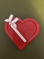 USED Lego Celebration Series: Valentine’s Day Box - No Box, rebagged