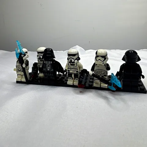 LEGO Star Wars Minifigure Lot Stormtrooper & Darth Vader 6pc Figures