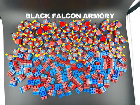 MASSIVE LIQUIDATION 🏷️ LEGO Castle Lot Of 80 Lion Knights ARMY BUILDER 10305
