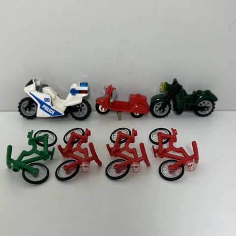LEGO lot  Of Motorcycles bicycles scooter bike city town
