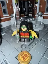 LEGO DC Robin Minifigure sh0289 - Set 76056  100% LEGO (Read description)