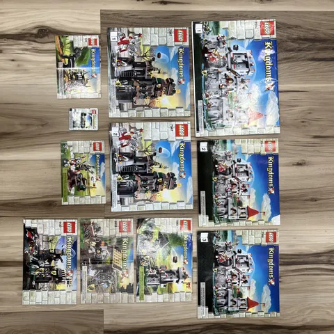 LEGO KINGDOMS CASTLE KNIGHT INSTRUCTIONS MANUAL LOT 11 Books RETIRED