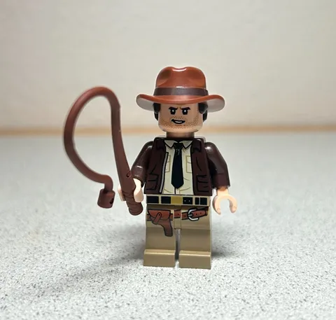new LEGO Indiana Jones Minifig - The Last Crusade, printed necktie and holster