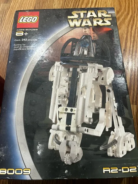 LEGO Star Wars R2-D2 8009 Set 242 Pieces 2002 Box Age 8+ Vintage