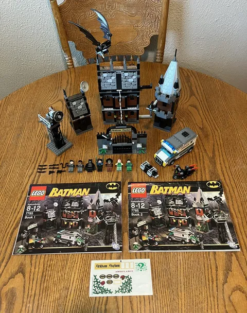 COMPLETE LEGO Batman 7785 Arkham Asylum