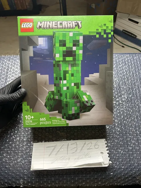 LEGO Minecraft The Creeper 21276 Building Set 665 Pieces – New In Box Sealed