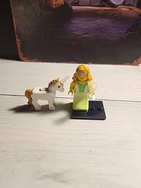 LEGO Unicorn Elf CMF 71052 Series 29 minifigure Elf Princess And Unicorn No Box