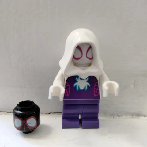 Lego Super Heroes Minifigure Ghost-Spider White Hood Spider Logo Spider Man Head