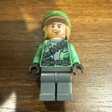 LEGO Minifigure Green Helmet Soldier with Printed Torso, Dark Gray Legs