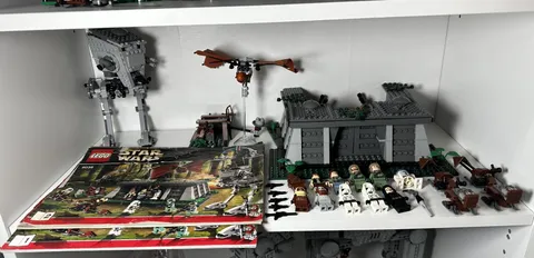 LEGO Star Wars 8038 The Battle of Endor 100% Complete w/ minifigs + instructions