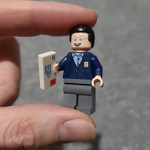 Seinfeld LEGO Ideas Minifigure 21328 Newman With Letter Accessory RETIRED HTF 