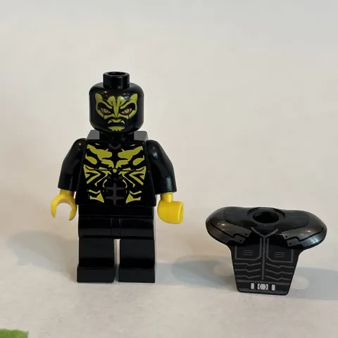 LEGO SAVAGE OPRESS MINIFIGURE STAR WARS FIG WITH ARMOR (NO HORNS)