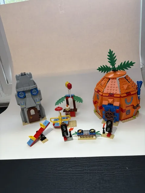 Lego Spongebob Lot Sets 3818, 3817, 3833 READ DESCRIPTION